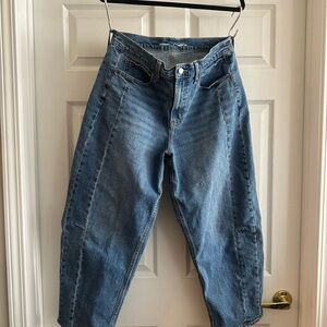 Old Navy Women’s Barrel High-Rise Jeans